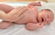 درمان نفخ و دل پیچه نوزاد با طب سنتی